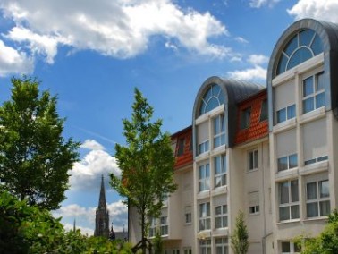 Außenansicht des Salier-Stiftes in Speyer