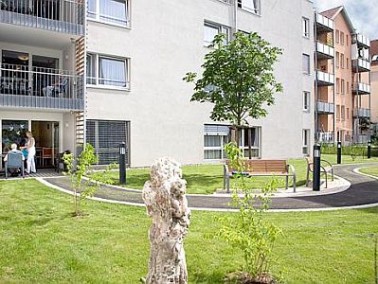Gartenansicht des Compassio Seniorendomizils Haus Melchior in Esslingen