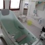 Voll ausgestattetes Badezimmer 