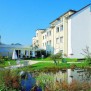Parkanlage mit Teich im Senioren-Zentrum Kernen