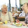 Abendessen im Alten- und Pflegeheim St. Maximilian Kolbe