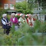 Im Garten des Seniorenzentrums am Hang