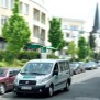 Der hauseigenen Kleinbus für den Fahrdienst im Altenzentrum Seniorenheim Ahrtal-Residenz in Bad Neuenahr-Ahrweiler 