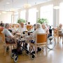 Gemeinsames Essen im Compassio Seniorendomizil Haus Melchior in Esslingen