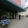 Hausansicht des Seniorenzentrums Frère Roger in Eningen 