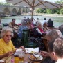 Die Nähe zur Donau wird gerne von den Senioren genutzt im Senioren Wohn- und Pflegeheim Minoritenhof in Regensburg