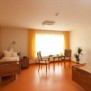 Die Zimmer dürfen selbstverständlich mit eigenen Möbeln und Erinnerungsstücken verschönert werden