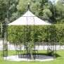 Pavillon im Garten der Wohnanlage am Kurpark des BRK Kreisverband Regen