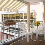 Blick auf die gemütliche Terrasse