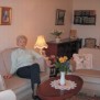 Seniorin in einer Wohnung im Altenwohnheim des St. Gabriel Herbert-Ruppe-Haus in Hamburg-Barmbek