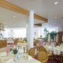 Im Restaurant der Seniorenresidenz am Wiesenkamp in Hamburg-Volksdorf werden leckere Menüs serviert 