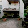 Hausansicht des Altenzentrums St. Franziskus in Mühlacker