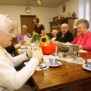 Gemeinsame Aktivitäten bringen neue Freundschaften und Zusammenhalt im Altenheim Pflegeheim Pflegezentrum für Seniorinnen Marienstraße in Hannover