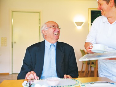 48824 CURANUM%20Seniorenresidenz%20S%C3%BCdpark