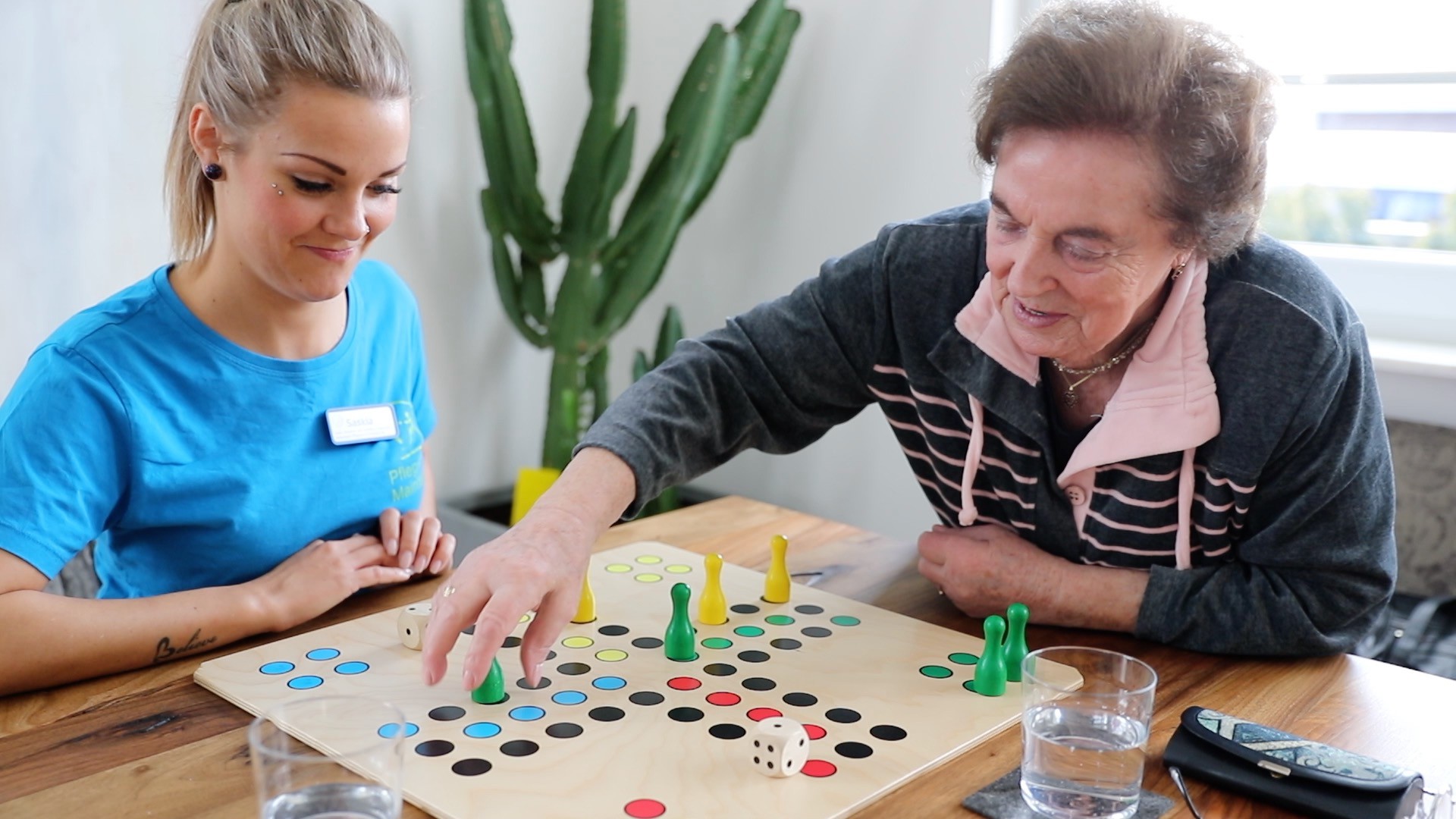 Pflegezentrum Steinheim Mainterrasse Gmbh - Pflegeheim Hanau Pflegezentrum Steinheim Mainterrasse Wohnen mit Pflege in Hanau auf