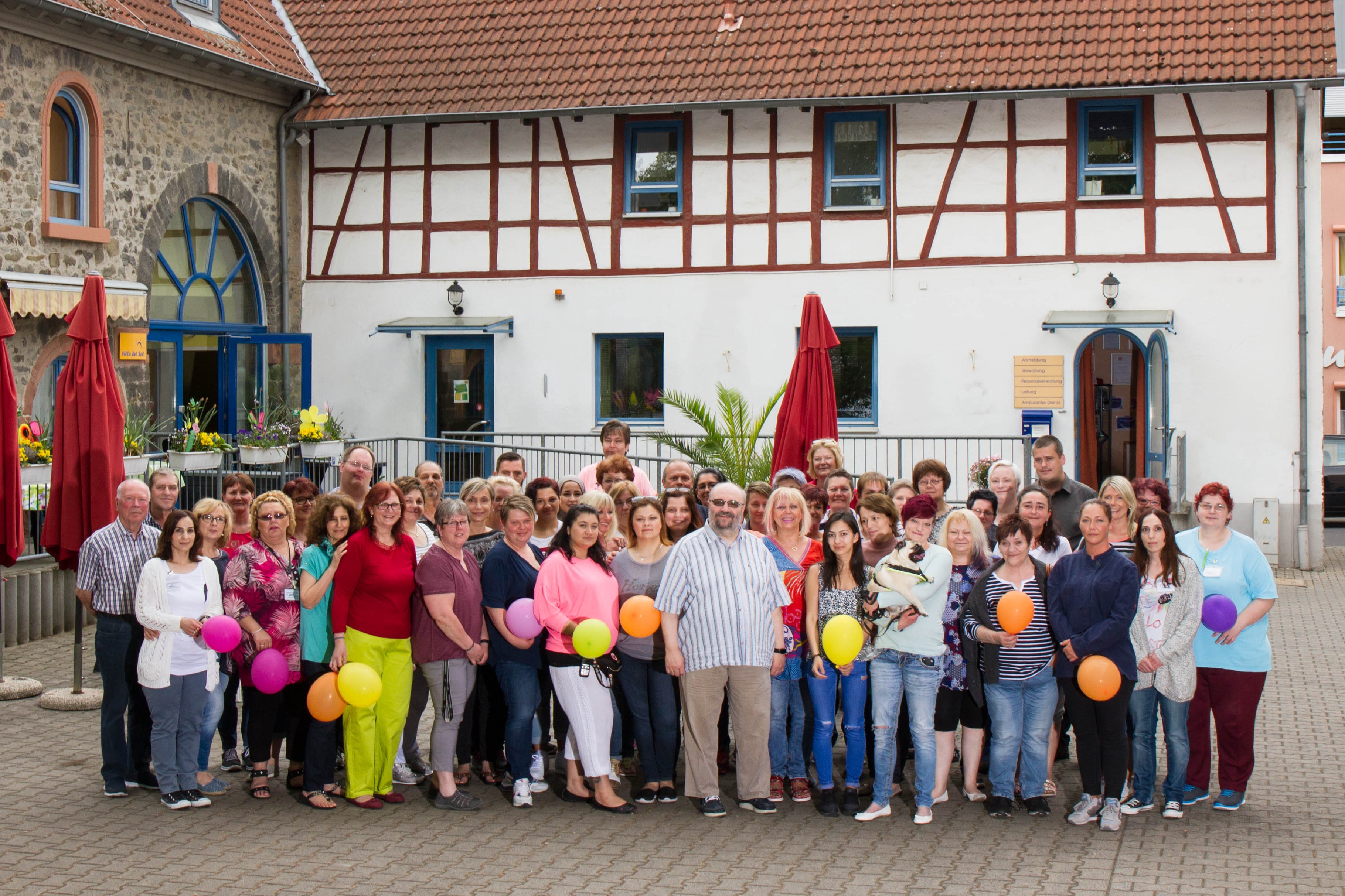 Pflegezentrum Steinheim Mainterrasse Gmbh - Pflegeheim Hanau Pflegezentrum Steinheim Mainterrasse Wohnen mit Pflege in Hanau auf